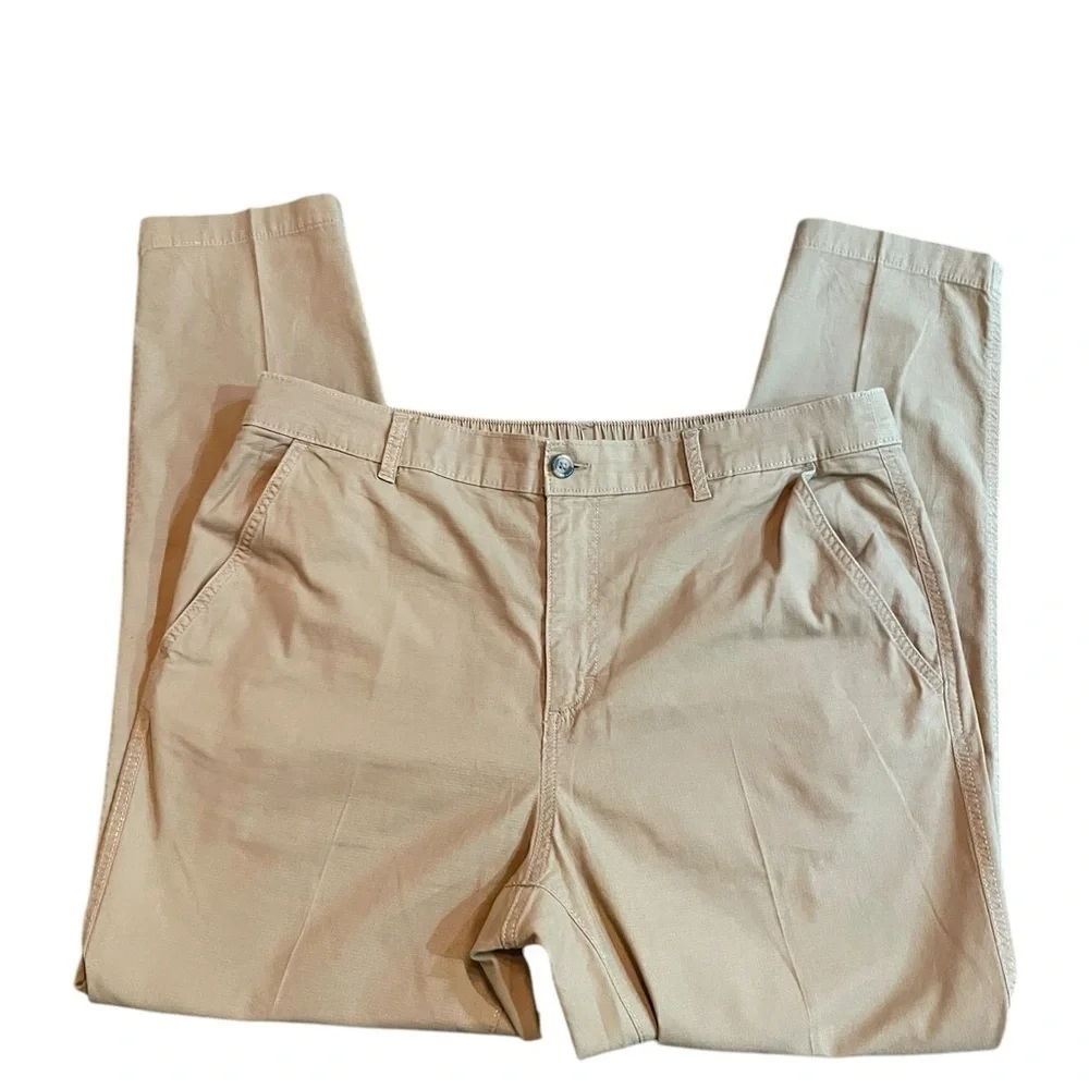 Eddie Bauer Men’s Khaki Pants Size 38